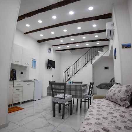 Royal Spaccanapoli Apartment Ngoại thất bức ảnh