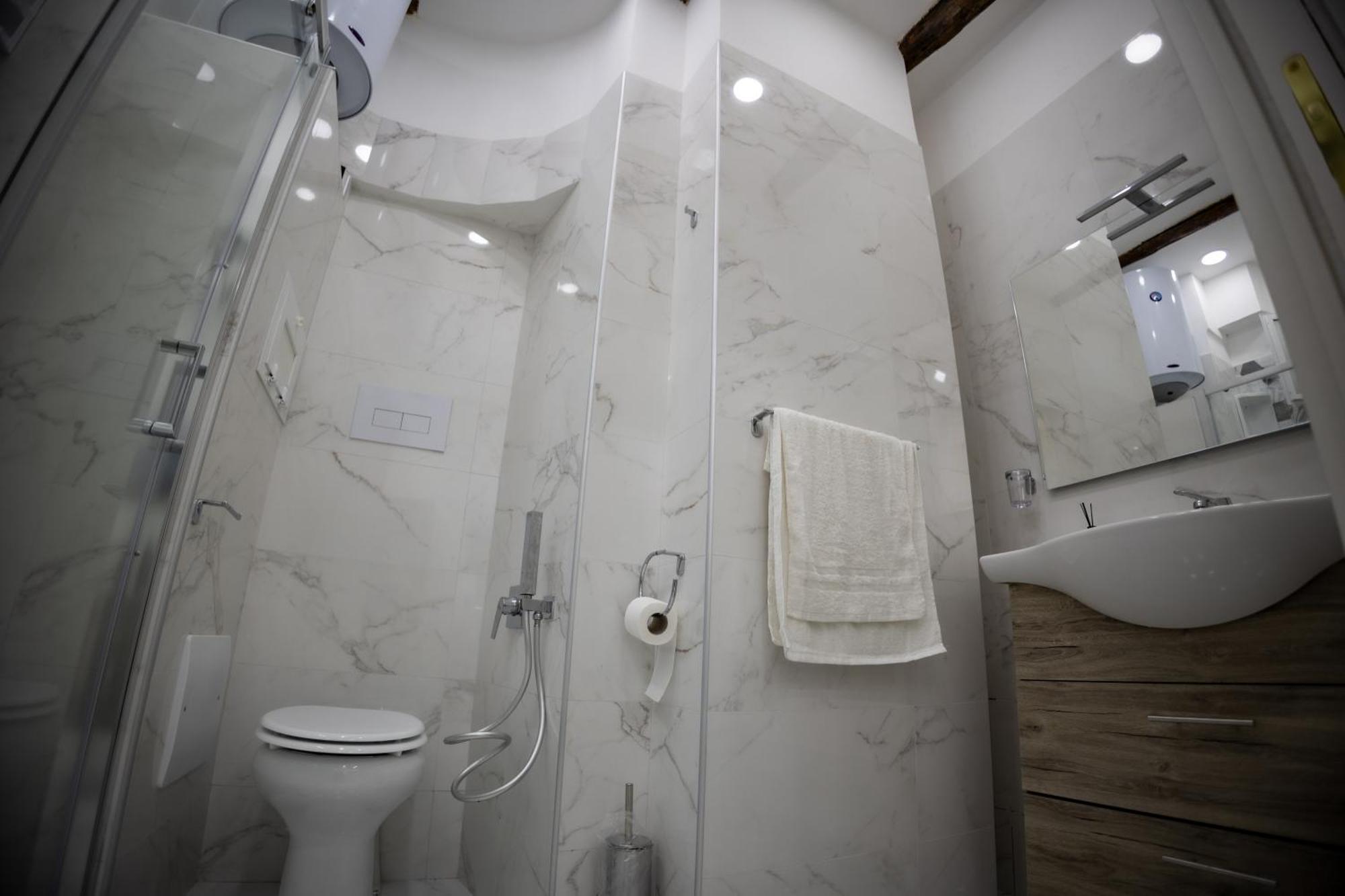 Royal Spaccanapoli Apartment Ngoại thất bức ảnh