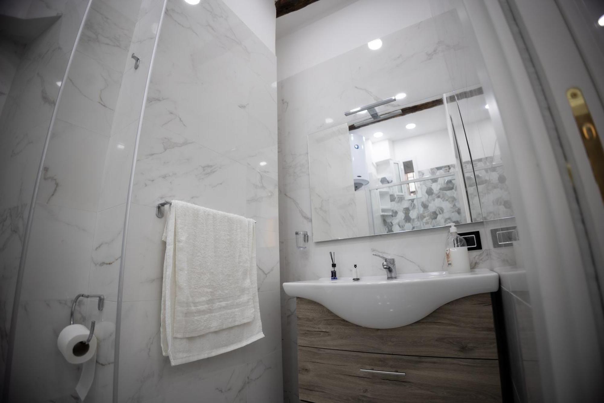 Royal Spaccanapoli Apartment Ngoại thất bức ảnh